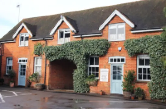 貝爾與歐迪哈姆龍飯店