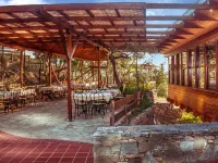 Kallisti Hotel Hotels near Pefkari Beach