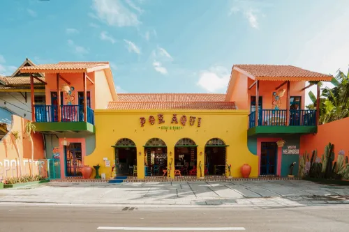 POR AQUI STAY & DINE