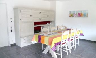 House with 3 Bedrooms in Saint-Jean-De-Monts, with Enclosed Garden - 1 km from The Beach