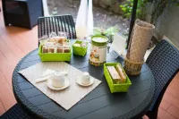 Domus Al Parco Guest House Hotels in Fiumicino