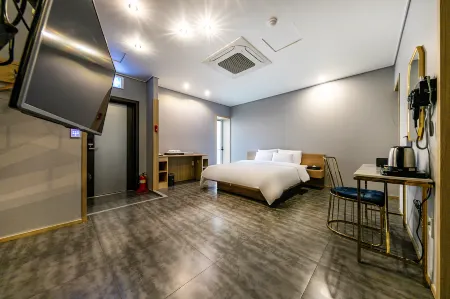 Mokpo Hotel W
