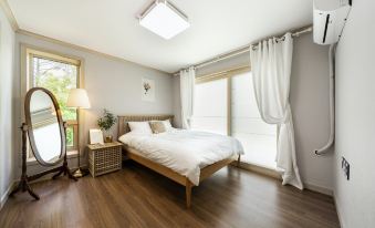Gyeongju Ground Paradise Pool Villa