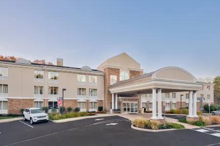 Holiday Inn Express Neptune