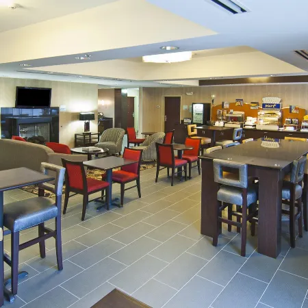 Holiday Inn Express & Suites JACKSON/PEARL INTL AIRPORT by IHG