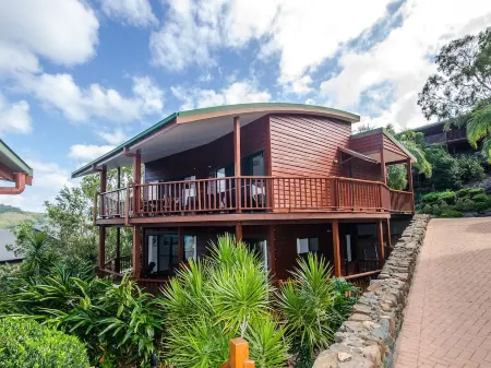 Casuarina 1 on Hamilton Island Отели рядом с Аэропорт Гамильтон