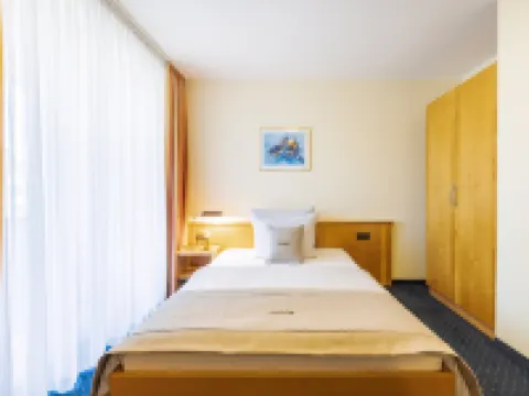 อโกรา บอนน์ ลิฟวิ่ง เดอะซิตี้ โรงแรมในบอนน์