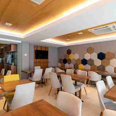 Hotel TreintaSeis Dining/Meeting Rooms