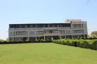 Malhaar Resort Hotels in Gandhinagar