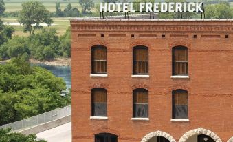 Hotel Frederick