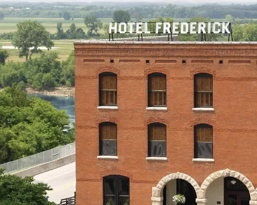 Hotel Frederick Hotels in Cooper County
