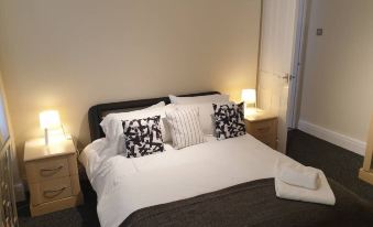 South Shield's Emerald 2 Bed Apartment