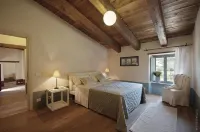 Castello di Postignano Relais Hotels in Preci