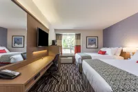 Microtel Inn & Suites by Wyndham Fort St John فنادق في Peace River C