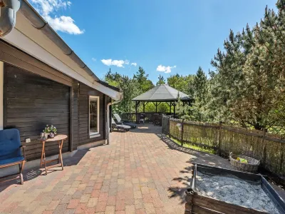 "Jorina" - 700m to the Fjord Hotel in zona Gl. Sogn Kirke