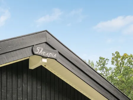 "Uolevi" - 200m from the Sea Отели в г. Гульборгсунн