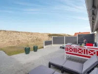 "Pauli" - 75m from the Sea - 4-Star