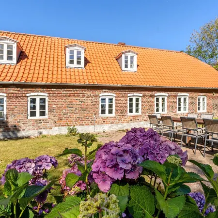 "Myra" - 18km from the Sea