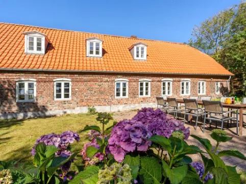 "Myra" - 18km from the Sea