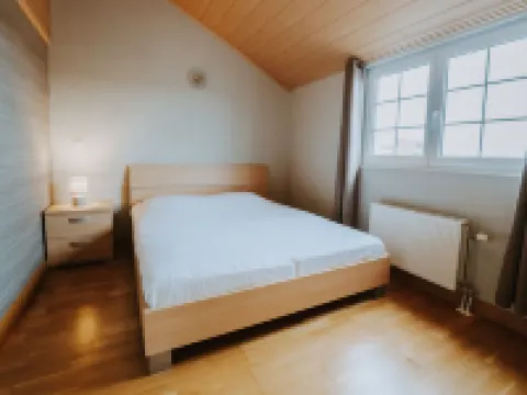 The Horseshoe with Parking