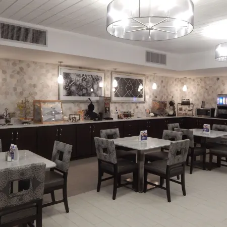 Best Western Plus Bradford Inn
