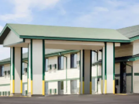 Super 8 by Wyndham Carroll Hotels in Carroll