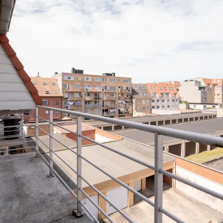 Zandloper II with Balcony