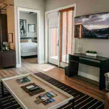 Gateway Hotel, Trademark Collection by Wyndham Rooms