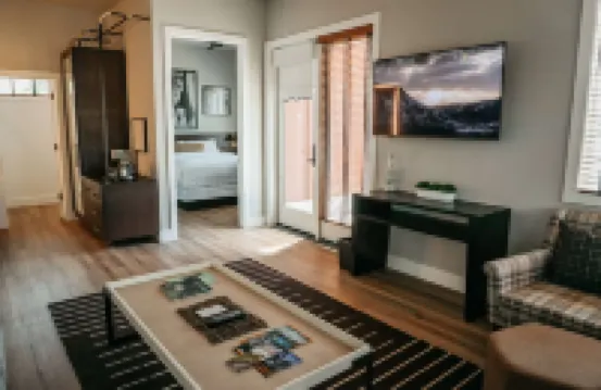Gateway Hotel, Trademark Collection by Wyndham