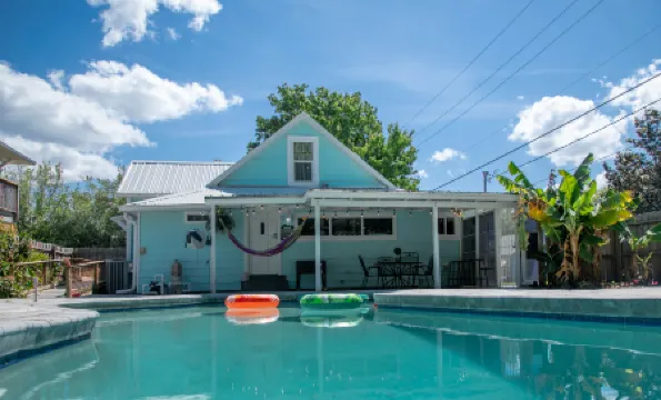 Family Home w/ Private Pool & Yard Only 24 Mi to Disney!