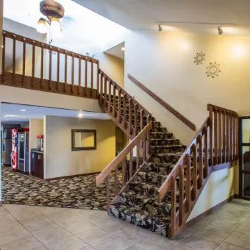 AmericInn by Wyndham Marshfield