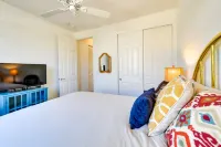 Pool & Hot Tub Access: la Quinta Vacation Home