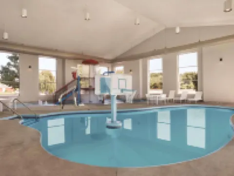 Country Inn & Suites by Radisson, Madison Southwest, WI Hotels in Madison