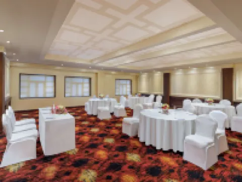 Sarovar Portico Dehradun Hotel a Dehradun