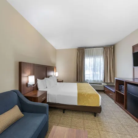 Comfort Suites