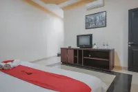 RedDoorz Premium @ Jalan Pal 10 Jambi Hotels in Kota Baru