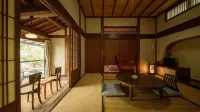 Oyado Kaikatei Ryokan - parcheggio