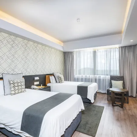 Rainbow Towers Hotel & Conference Centre Отели в г. Хараре