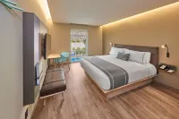City Express Plus by Marriott Cancún Aeropuerto Riviera