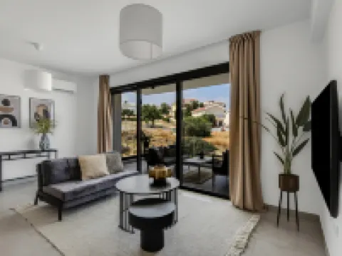 Sanders Elgio - Pleasant 2-Bdr. Apt. w/ Balcony Hotels in Agios Athanasios