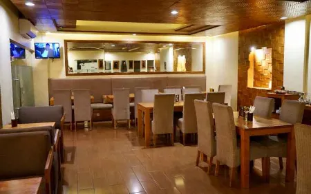 Syailendra Hotel Syariah Отели в г. Jepara Regency