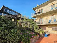 Sea View and Ground Floor Apartments le Dune