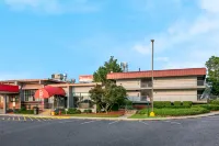 Red Roof Inn Baltimore Hotels near Macy's