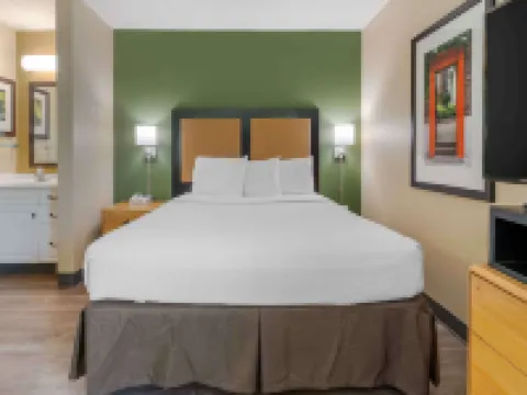 Extended Stay America Select Suites - Atlanta - Buckhead Hotels in Brookhaven