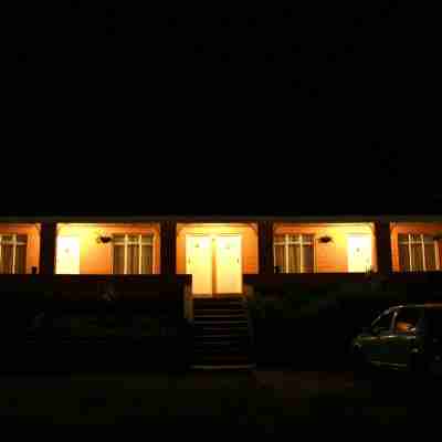 Mantenga Lodge Hotel Exterior