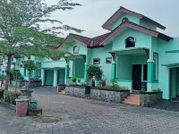 Atrium Resort & Hotel Hotels in Sokaraja