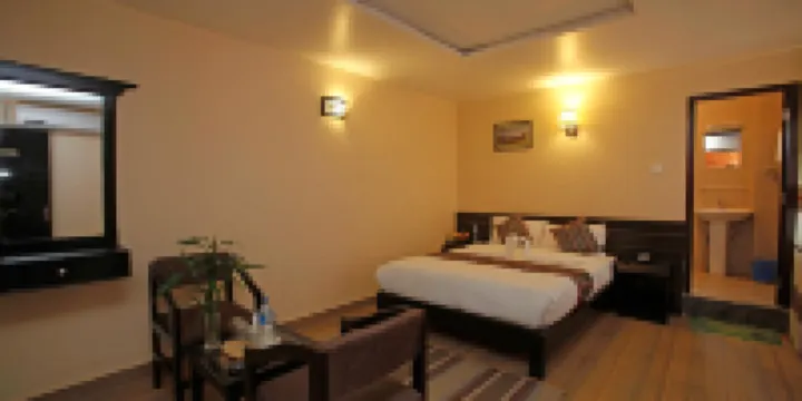 Hotel Sublime Pokhara - Habitación Doble De Lujo Con Balcón