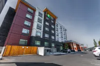 Holiday Inn Express & Suites Chilliwack East