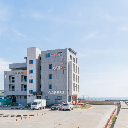 Hotel 52 Отели рядом с достопримечательностью «Гора Сонгаксан»