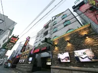 Daegu Duryu Fox (Fox) Hotels near E-World